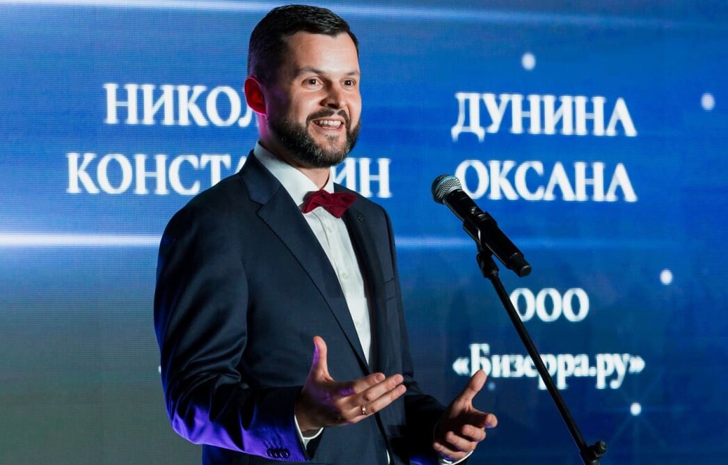 Контур вручил награду лауреату премии «Коммерсантъ года‑2021» в номинации «IT»