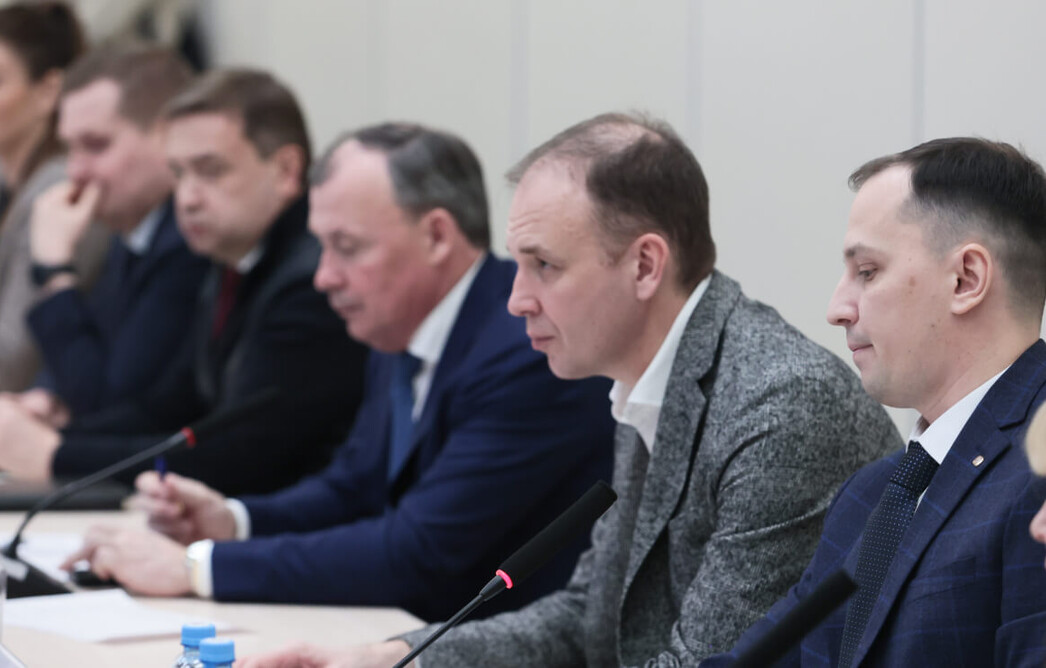 Состояние IT‑отрасли и пути ее развития обсудили на совещании в СКБ Контур